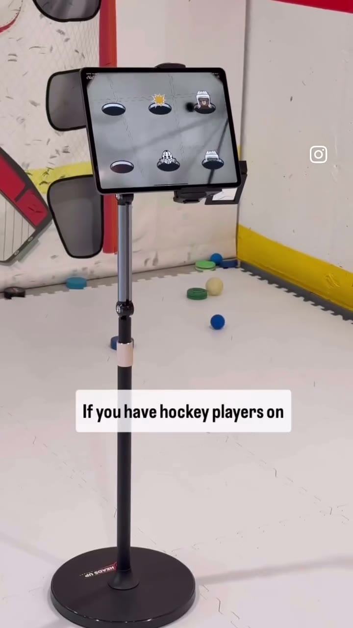 The Magic Puck reviewing the HeadsUp Hockey kit